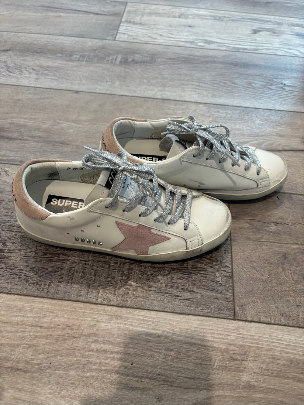 Super-Star Low Top Sneaker
Golden Goose